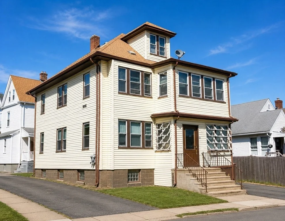 Unit for sale at 96-98 South St, Quincy, MA 02169