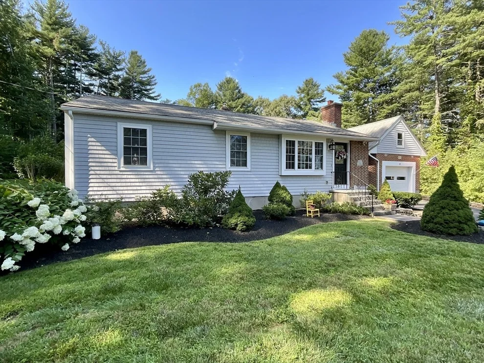 Unit for sale at 10 Burnap Rd, Sutton, MA 01590