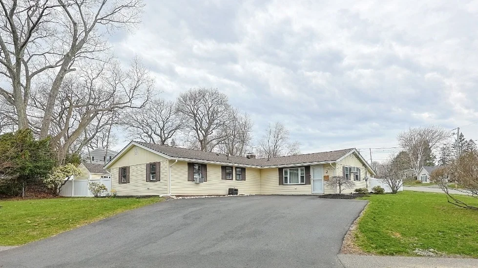 Unit for sale at 2 Villa Lane, Peabody, MA 01960