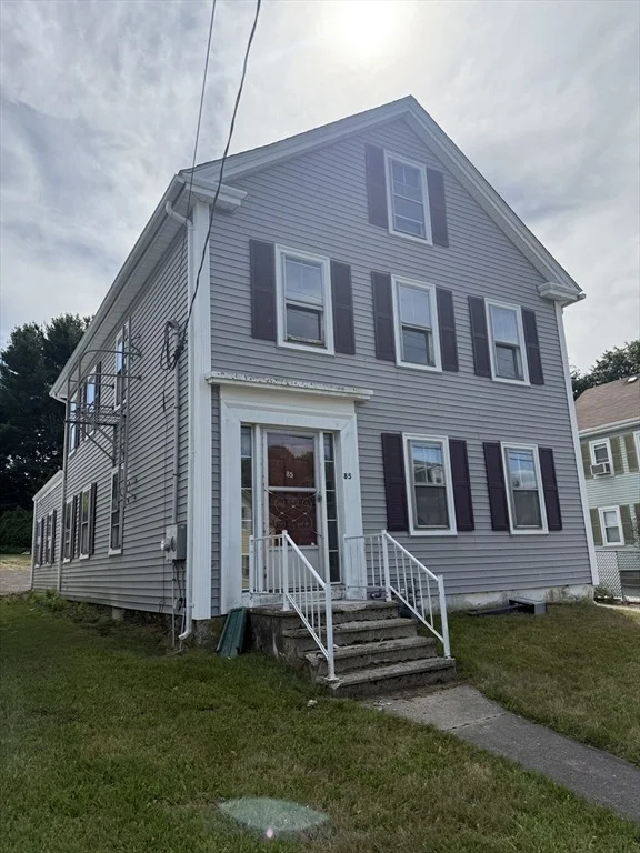 Unit for sale at 85 Plain St, Taunton, MA 02780
