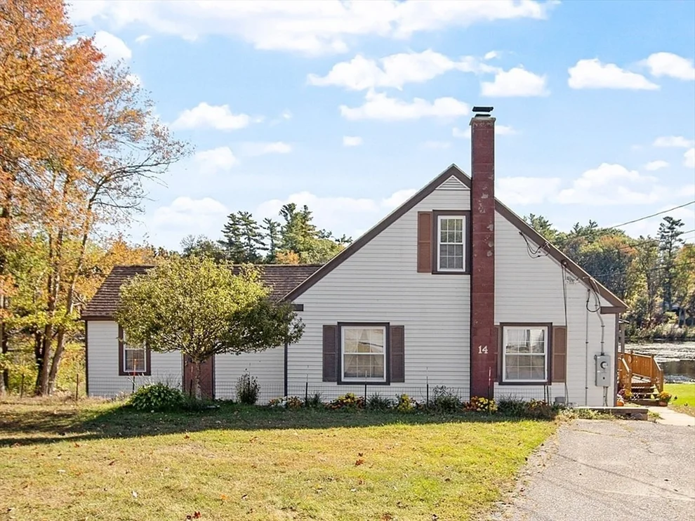 Unit for sale at 14 Watkins St, Gardner, MA 01440