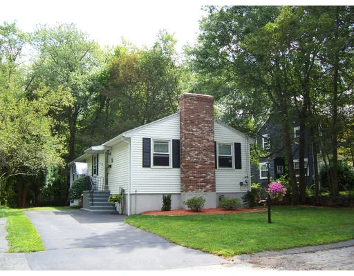 Unit for sale at 10 Ridge Rd, Reading, MA 01867