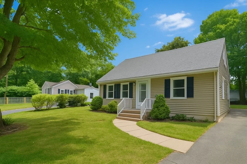 Unit for sale at 94 David St, Springfield, MA 01104