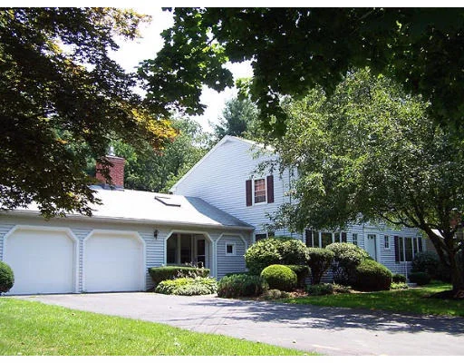 Unit for sale at 131 Viscount Rd, Longmeadow, MA 01106