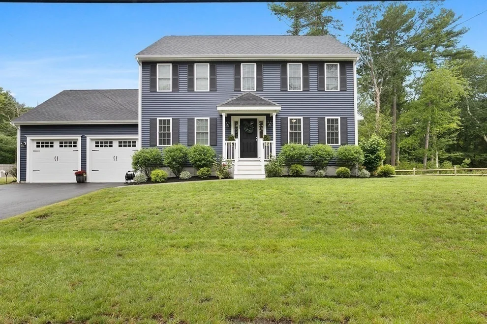 Unit for sale at 75 Old Oak St, East Bridgewater, MA 02333