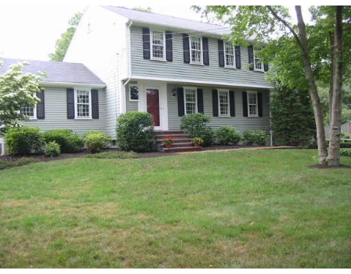 Unit for sale at 15 Partridge Dr, Hingham, MA 02043