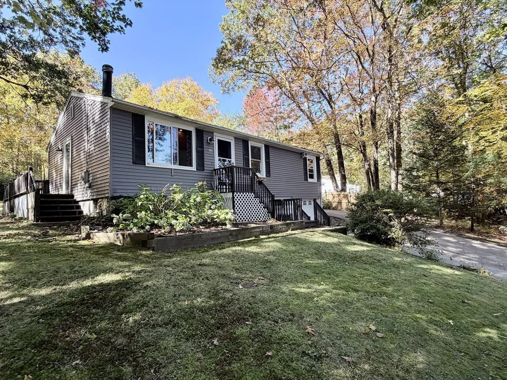 Unit for sale at 158 Dudley Rd, Oxford, MA 01540