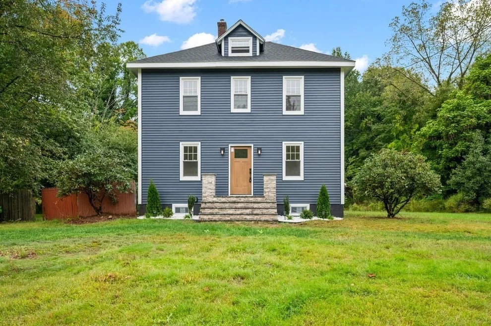 Unit for sale at 1020 Russell Rd, Westfield, MA 01085