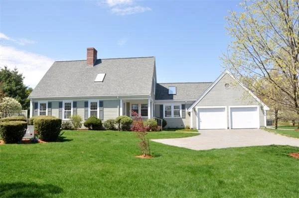 Unit for sale at 26 Mitchell Grant Way, Bedford, MA 01730