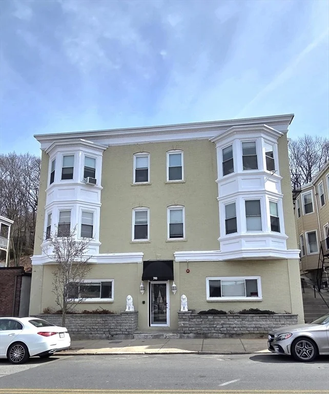 Unit for sale at 793 Main Street, Malden, MA 02148