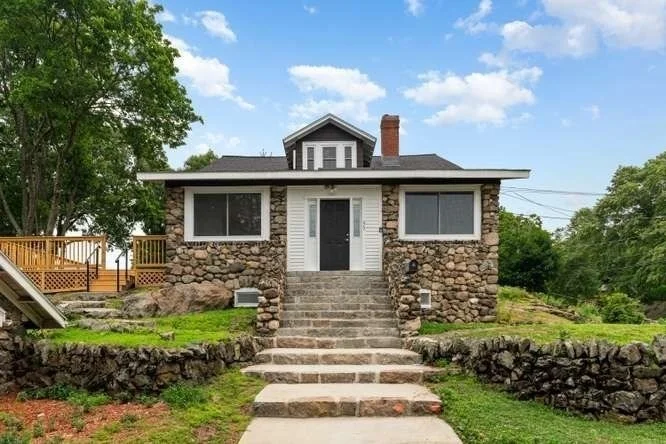 Unit for sale at 93 Crescent Hill Ave, Arlington, MA 02474
