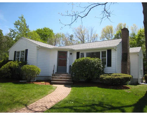 Unit for sale at 105 Warwick Avenue, Waltham, MA 02452