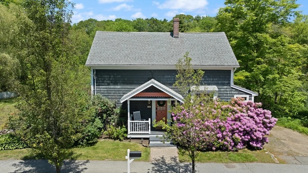 Unit for sale at 52 Bridge St, Hamilton, MA 01982