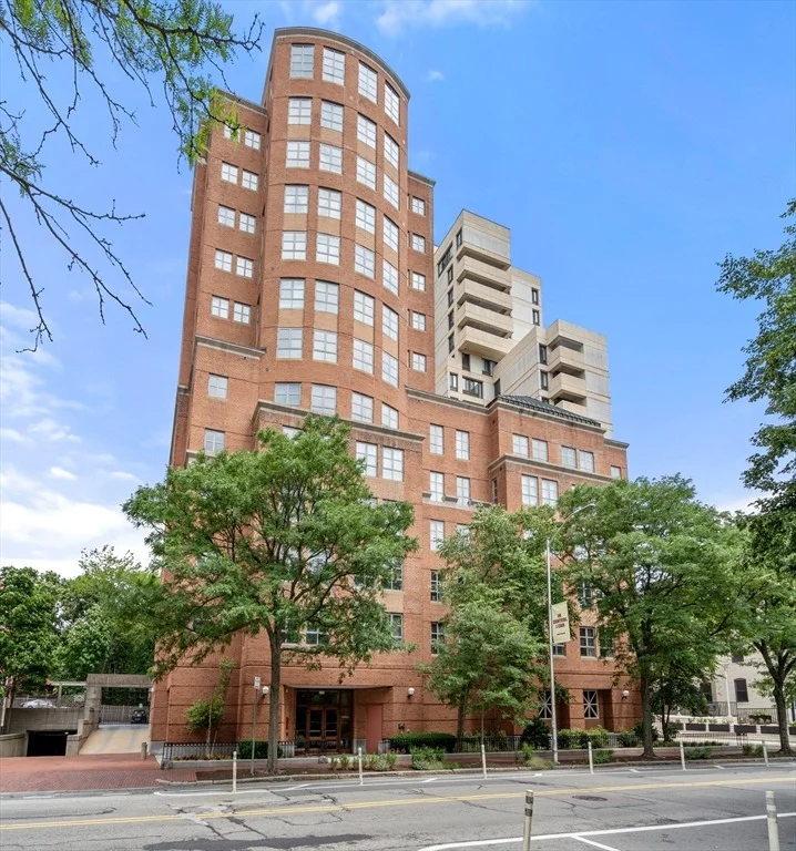 Unit for sale at 931 Massachusetts Avenue, Cambridge, MA 02139