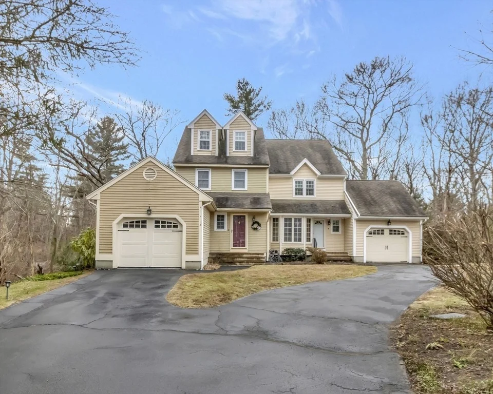 Unit for sale at 4 Concetta Circle, Mansfield, MA 02048