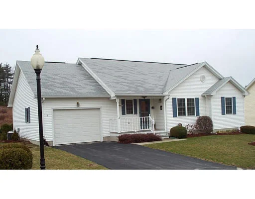 Unit for sale at 5 Chandler Way, Northborough, MA 01532
