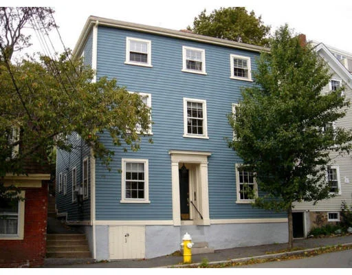 Unit for sale at 225 Washington Street, Marblehead, MA 01945
