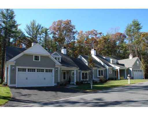 Unit for sale at 9 Crow's Nest Lane, Marshfield, MA 02050