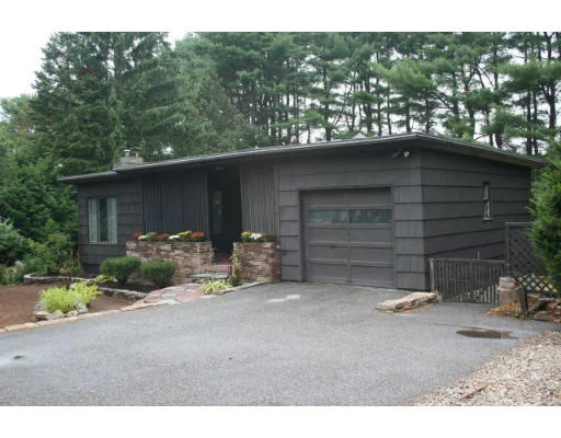 Unit for sale at 9 Milford Rd, Grafton, MA 01560