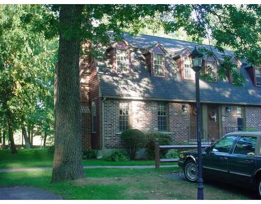 Unit for sale at 299 Wellman Ave, Chelmsford, MA 01863