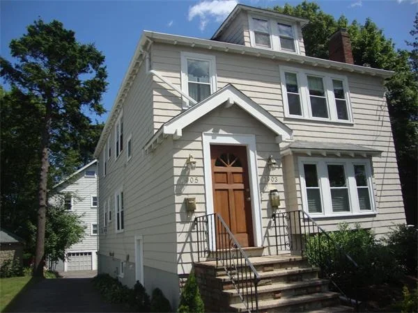 Unit for sale at 1905 Commonwealth Ave(Carriage Lane, Newton, MA 02466