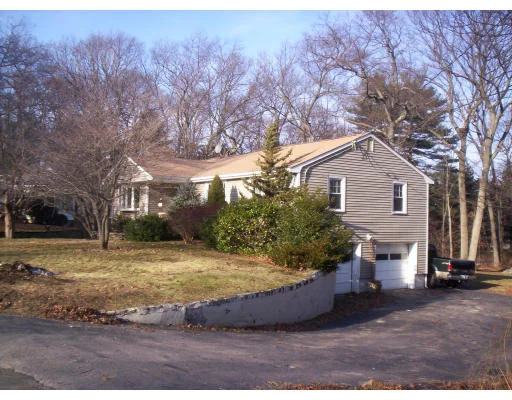 Unit for sale at 88 Bassick Circle, Stoughton, MA 02072