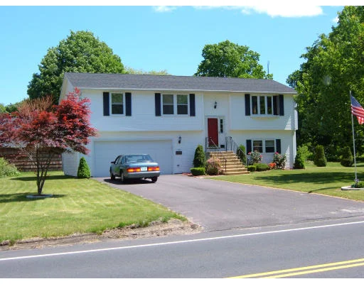 Unit for sale at 145 Maple St, Agawam, MA 01001