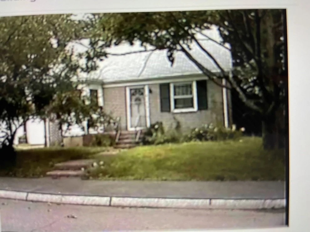 Unit for sale at 16 Johnson  St, North Attleboro, MA 02760