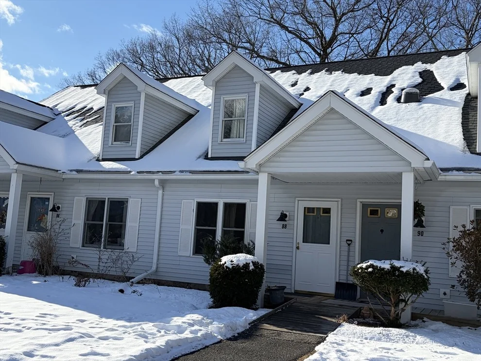 Unit for sale at 88 Pines Edge Dr, Northampton, MA 01060