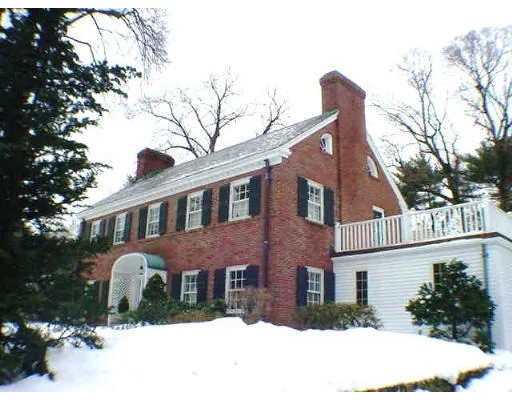 Unit for sale at 17 Fenwick Road, Winchester, MA 01890