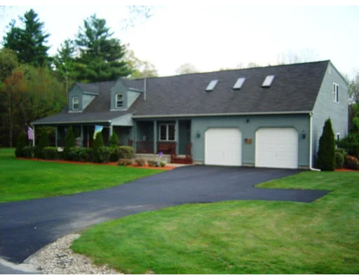 Unit for sale at 159 Charlton St, Oxford, MA 01540