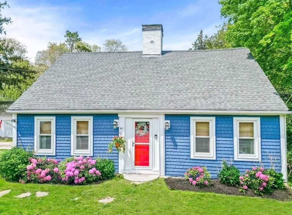 Unit for sale at 881 State Rd, Plymouth, MA 02360