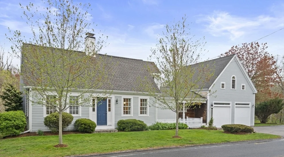 Unit for sale at 225 Old Oaken Bucket Road, Norwell, MA 02061