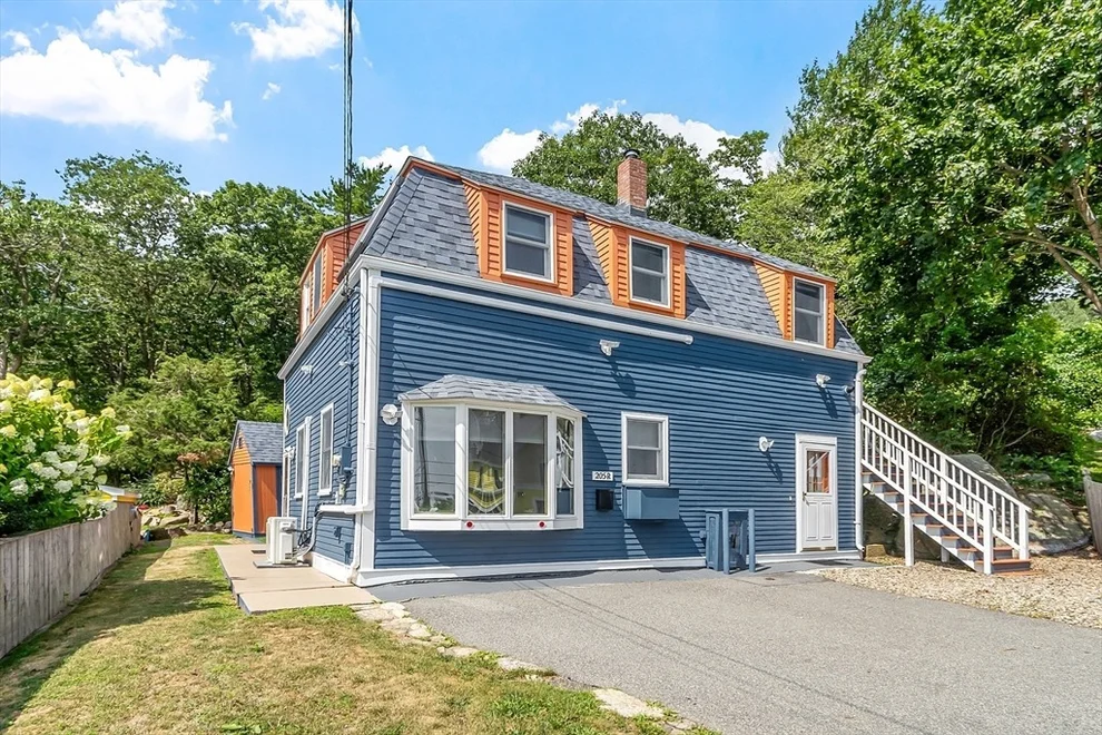 Unit for sale at 205R Western Avenue, Gloucester, MA 01930