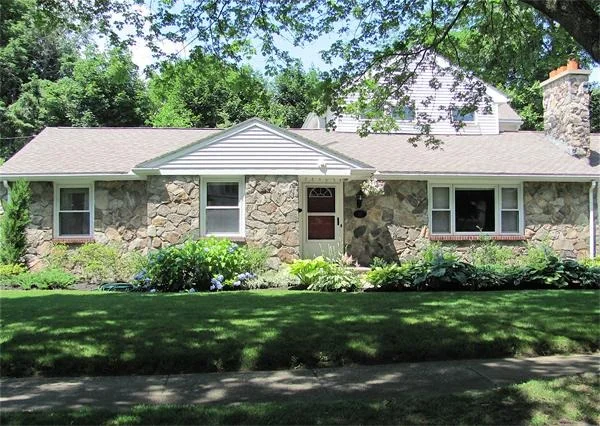Unit for sale at 38 Haynes Rd, Newton, MA 02459
