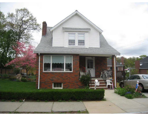 Unit for sale at 139 Sherwood Rd, Medford, MA 02155