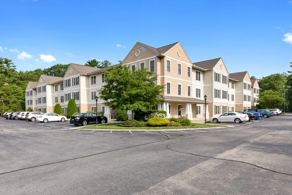 Unit for sale at 135 Beach Rd., Salisbury, MA 01952