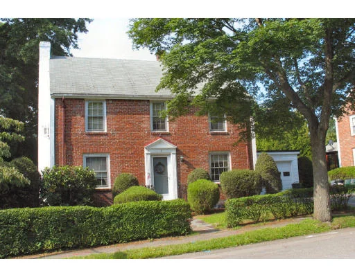 Unit for sale at 8 Bradford Road, Belmont, MA 02478
