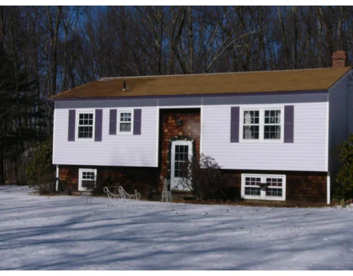 Unit for sale at 560 Kemp Road, Scotland, CT 06264