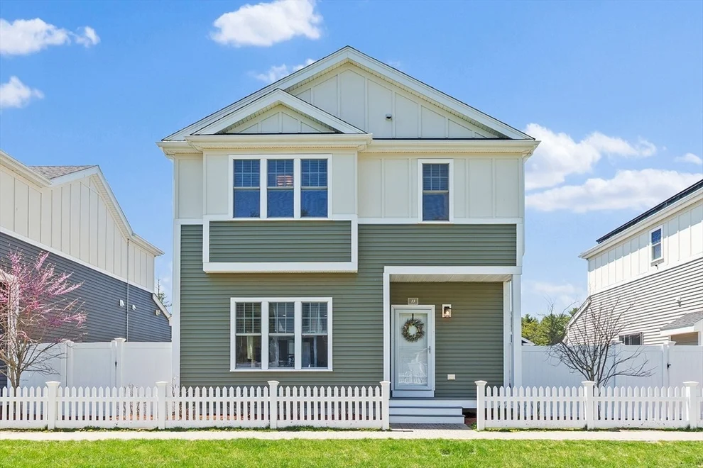 Unit for sale at 13 Cleary Cir, Norfolk, MA 02056