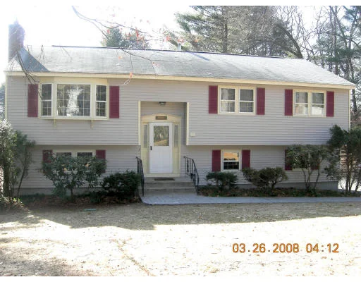 Unit for sale at 111 Ferncroft Rd, Tewksbury, MA 01876