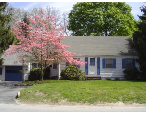 Unit for sale at 134 Thicket Street, Weymouth, MA 02190