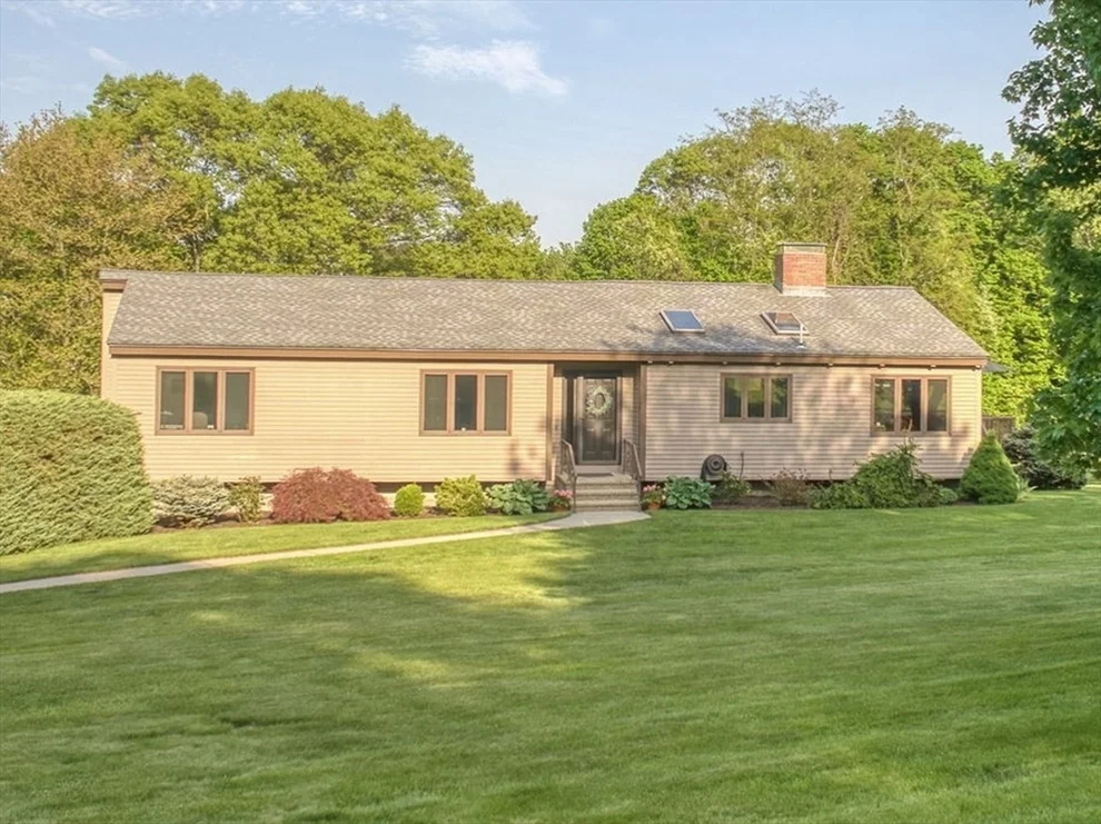 Unit for sale at 34 Marlboro St, Hudson, MA 01749