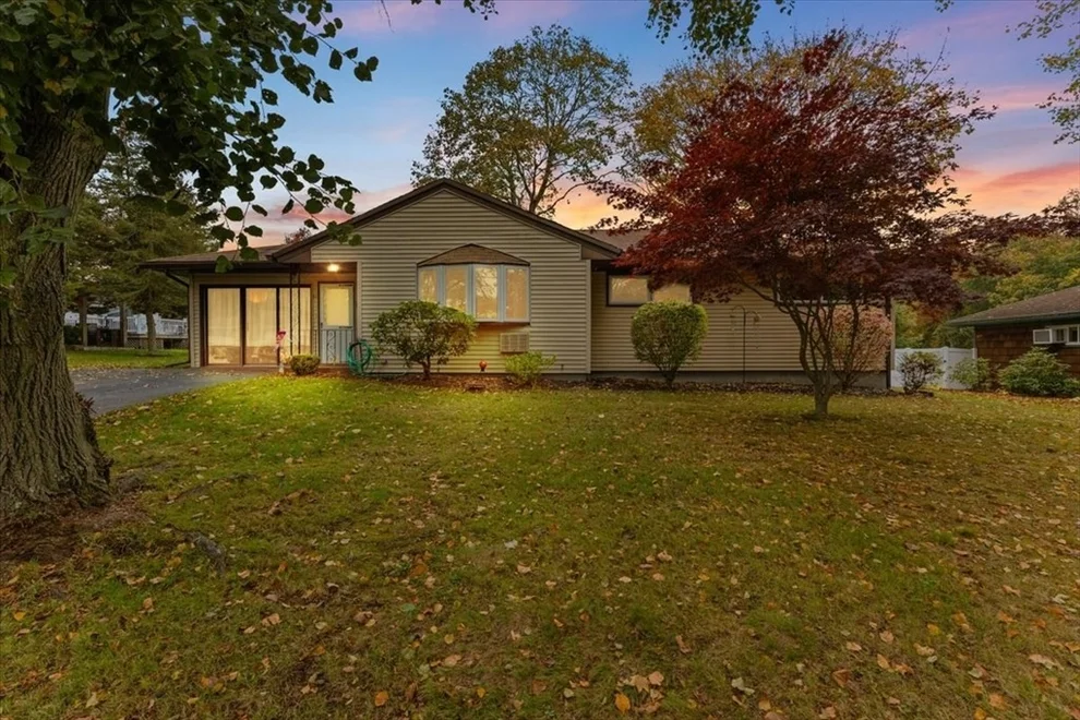 Unit for sale at 51 Linden Dr, Somerset, MA 02726