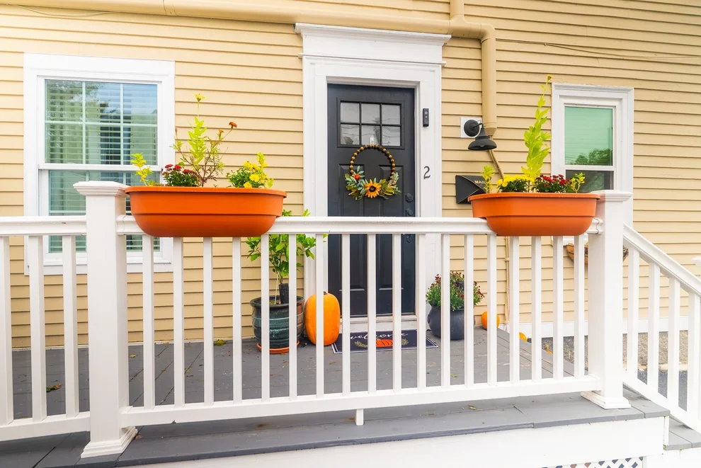 Photo of 2 Washington Street, Amesbury, MA 01913