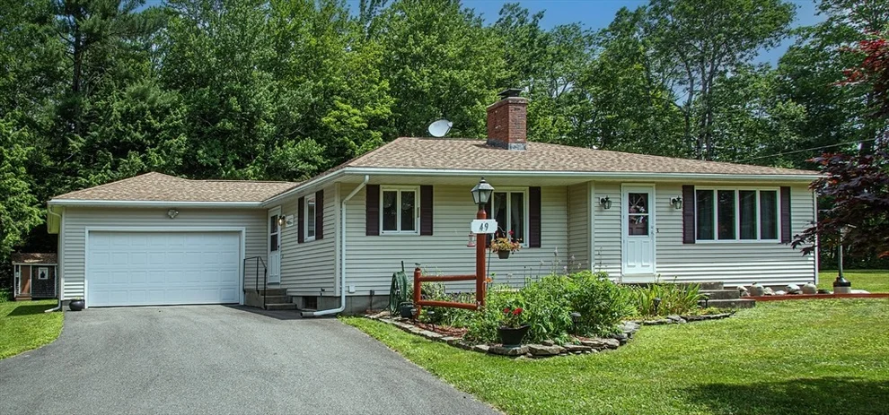 Unit for sale at 49 South Main St, Goshen, MA 01096