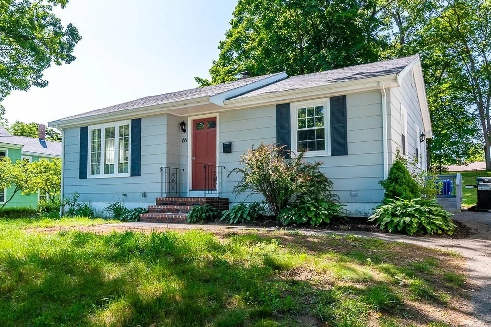 Unit for sale at 66 Barnum St, Taunton, MA 02780