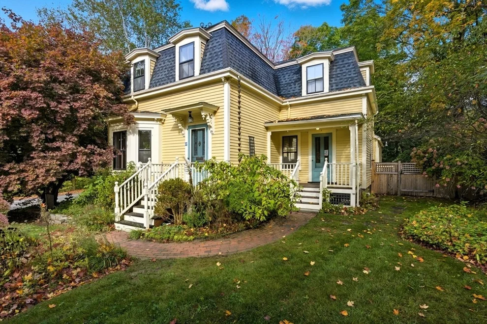 Unit for sale at 52 Bow St, Concord, MA 01742
