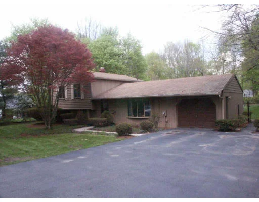 Unit for sale at 49 Crest Road Way, Sharon, MA 02067