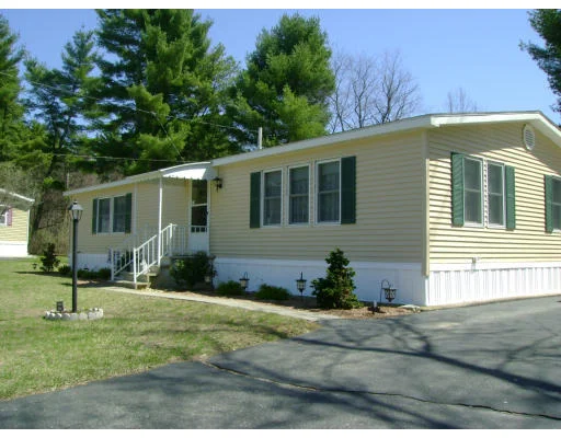 Unit for sale at 14 Sunnydale Circle, Brimfield, MA 01010